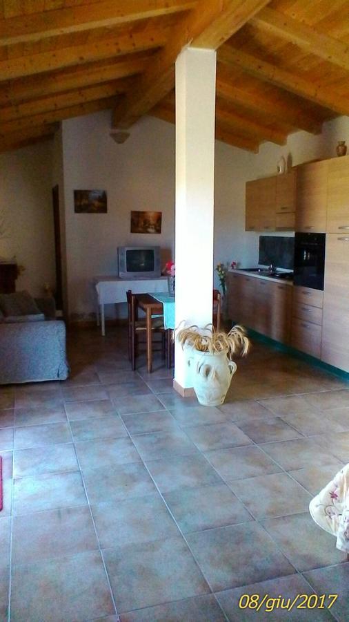 Farm Stay Gli Oleandri Loiri Porto San Paolo Exterior foto